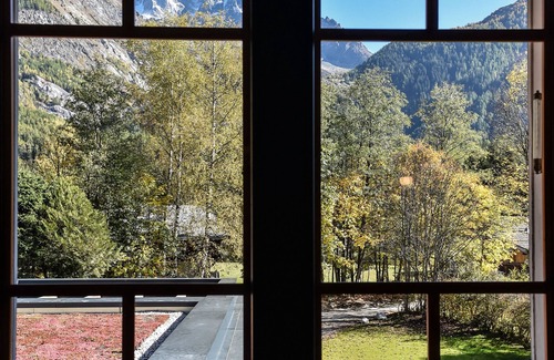 Les Tines Ski Chalet | Chalet Design & Tradition - exceptional view Mont-Blanc