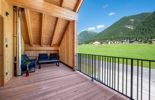 Prateria Ski Chalet | Chalet "Dolomites Villa Anita" with Mountain View, Private Terrace & Wi-Fi