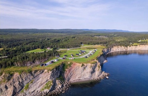 Gaspe Ski Chalet | Chalet double arrière