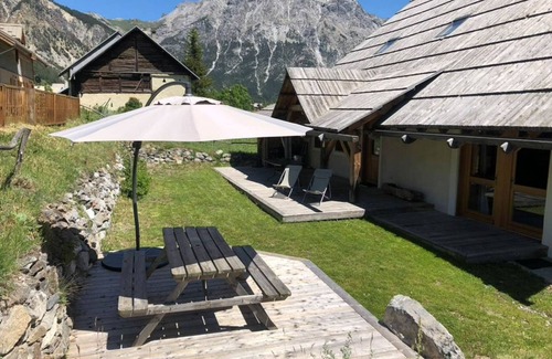 Nevache Ski Chalet | Chalet Dounia