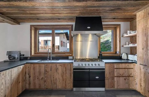 Saint-Martin-de-Belleville Apartment | Chalet Du Col De La Lune - 268m2 apartment with exceptional amenities in St Martin de Belleville