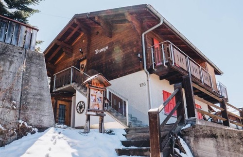 Graechen House | Chalet "Dunys" with a view of the mountains