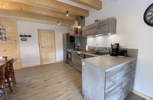 Laveissiere Ski Chalet | Chalet Duplex 6B