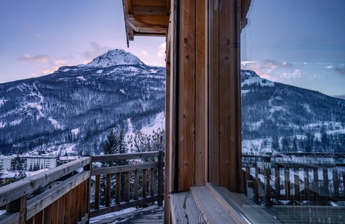 Saint-Chaffrey Ski Chalet | Chalet Ecrin