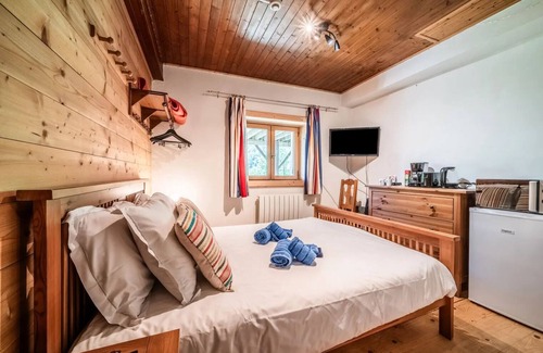 Saint-Jean-dʼAulps Bed & Breakfast | Chalet Elisthur Room 2