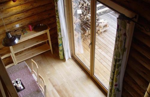 Saint-Martin-la-Sauvete House | Chalet en bois au cœur de la nature, animaux acceptés - FR-1-496-187