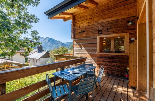 Thones Ski Chalet | Chalet-Executive-Ensuite with Bath-Mountain view