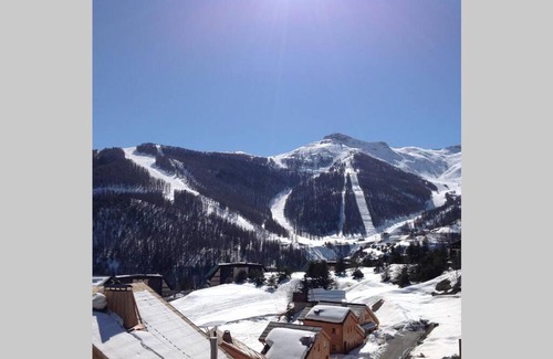 Saint-Etienne-de-Tinee Ski Chalet | CHALET FAMILIAL AURON