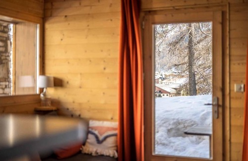 Val-d'Isere Ski Chalet | Chalet, fitness, sauna, terrace, balcony, fireplace or stove, parking, tv, ski locker, 230m²