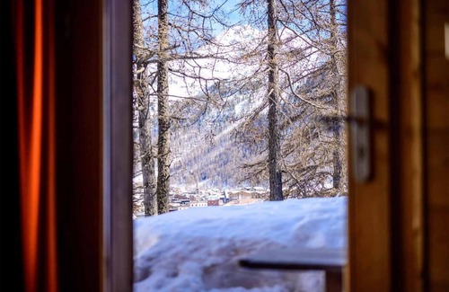 Val-d'Isere Ski Chalet | Chalet, fitness, sauna, terrace, balcony, fireplace or stove, parking, tv, ski locker, 230m²