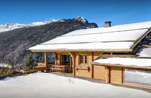 Saint-Jean-de-Sixt Ski Chalet | Chalet Flocon Magique - alpine holiday for 12 with swim spa - OVO Network