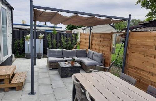 Serooskerke Ski Chalet | Chalet Florence 3 Comfortable holiday residence