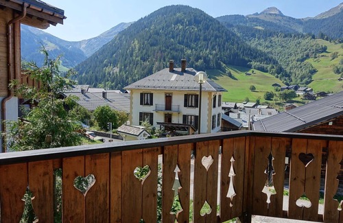 Beaufort Ski Chalet | Chalet for 14 with terrace in the heart of Arêches-Beaufort