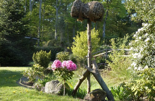 Marum Ski Chalet | Chalet for rent in wooded area