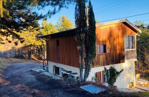 Saint-Apollinaire Apartment | Chalet Forest