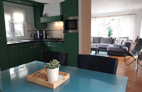 Krachtighuizen Ski Chalet | Chalet Forest Putten I a nice getaway