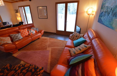 La Chapelle-d'Abondance Ski Chalet | Chalet w/modern furnishings - great place to spend time with friends