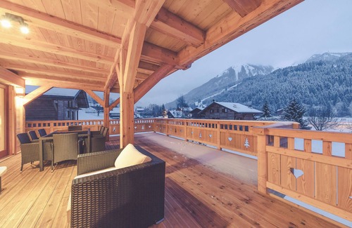 La Chapelle-d'Abondance Ski Chalet | Chalet "La Rocca" with Mountain View, Whirlpool & Wi-Fi