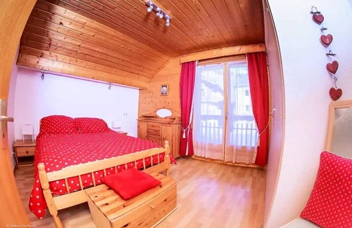 La Chapelle-d'Abondance Villa | Chalet in La Chapelle d'Abondance near slopes - 10 Rooms 20 people