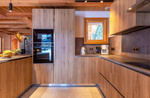 La Chapelle-d'Abondance Ski Chalet | Chalet, wifi, balcony, fireplace or stove, tv, 180m², La Chapelle d'Abondance