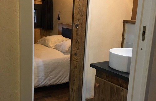 Les Villards-sur-Thones Ski Chalet | Chalet near La Clusaz, Grand Bornand, Annecy