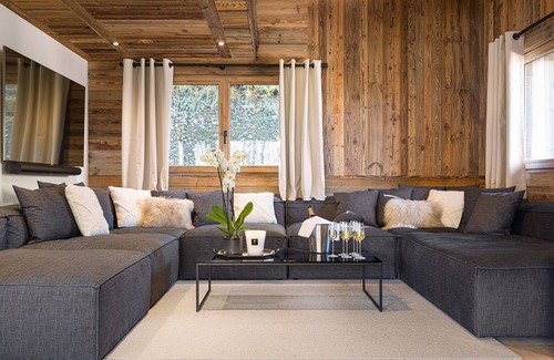 Saint-Nicolas-de-Veroce Ski Chalet | Chalet 5* with swimming-pool, ski in/out and view on Mont-Blanc, 10 people