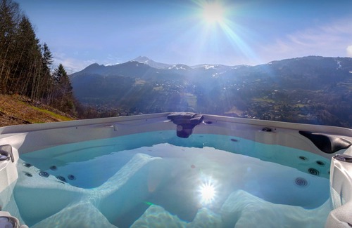 Saint-Gervais-les-Bains Ski Chalet | Chalet Chantalhys - explore the Mont-Blanc area, sun & spa - OVO Network