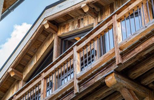 Villarabout Ski Chalet | Chalet savoyard 5 chambres avec sauna, navette gratuite et prestations haut de gamme, proche pistes - FR-1-570-8