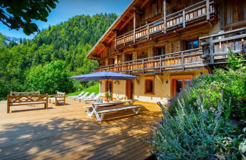 Saint-Nicolas-la-Chapelle Ski Chalet | Chalet Ourson du Passieu - OVO Network