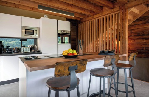 Saint-Pierre-d'Entremont Ski Chalet | Chalet Emeraude des Alpes - peaceful break in the mountains - OVO Network