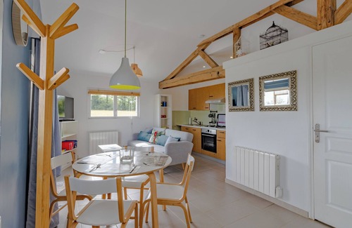 Jayac House | Chalet 'Gîte Bellevue' with Shared Pool, Private Terrace and Wi-Fi