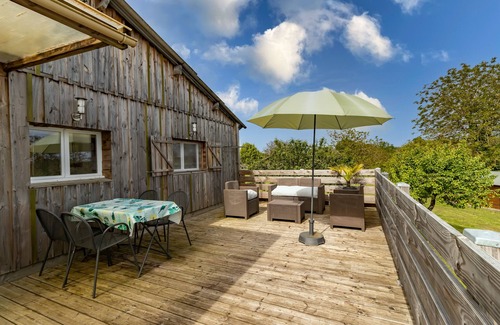 Jayac House | Chalet 'Gîte Bellevue' with Shared Pool, Private Terrace and Wi-Fi