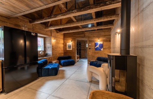 Abondance Ski Chalet | Chalet 'Grand Cru 14 Pers' with Mountain View, Private Terrace and Wi-Fi
