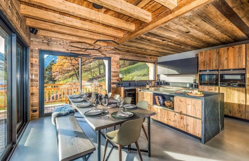 Montriond Ski Chalet | Chalet Grand Duc - Five Bedroom Chalet, Sleeps 12