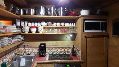 Les Boisses Apartment | CHALET GRINCH 90m2, 3 Sdb, skis aux pieds, wifi