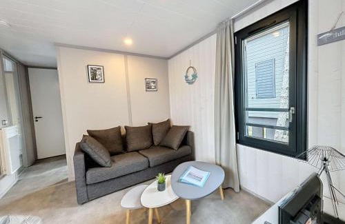 Jullouville Ski Chalet | Chalet haut de gamme - 6 pers - Piscine chauffée - Proche plage - Jullouville - FR-1-361-518