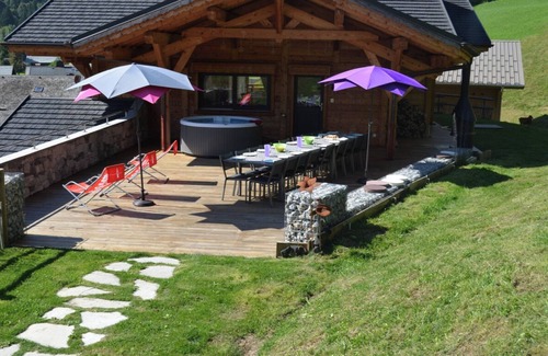 Chatel Ski Chalet | Chalet 'Heidi - Chatel' with Mountain View, Private Terrace and Wi-Fi