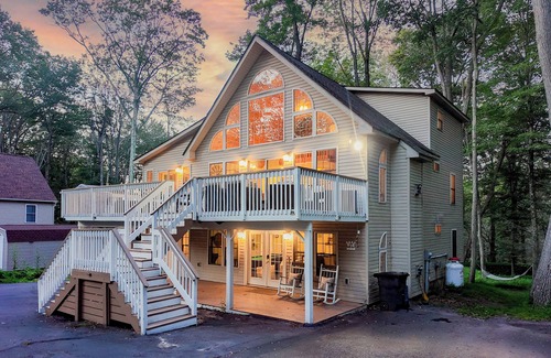 Locust Lake Village House | Chalet- Hot Tub - Fire Pit