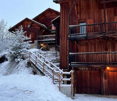 La Salle-les-Alpes Ski Chalet | CHALET IBEX & SPA