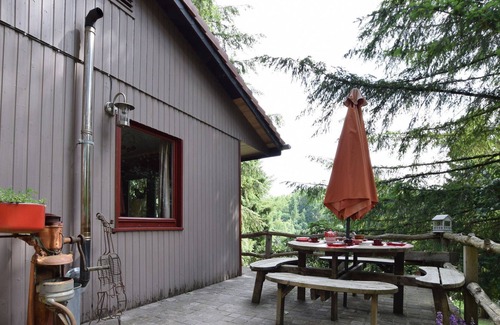 Houffalize Ski Chalet | Chalet in a green and peaceful environment.