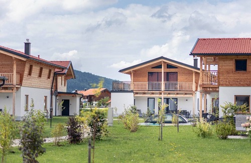 Inzell Ski Chalet | Chalet in Inzell with Pool & Alpine View