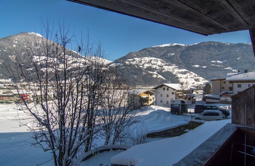 Kaltenbach Apartment | Chalet in Kaltenbach near Ski Slopes