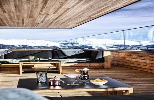 Kaltenbach Apartment | Chalet in Kaltenbach with Sauna & Ski Access