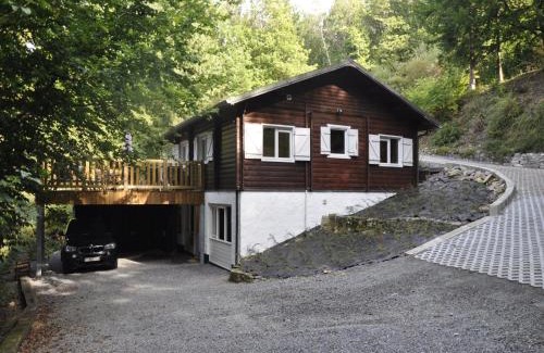 The Ardennes Ski Chalet | Chalet in Manhay for 9 Person