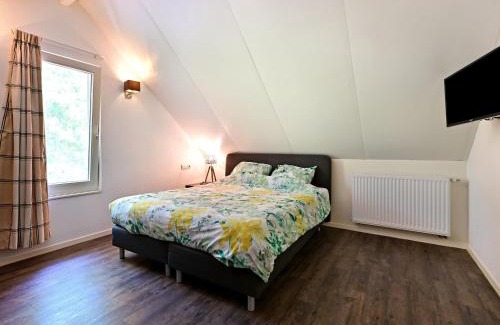 Reutum House | Chalet in Reutum with Sauna and Nature, cleaning included