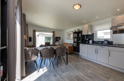Heinkenszand House | Chalet in Zeeland near Stelleplas Pond