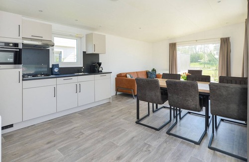 Heinkenszand Ski Chalet | Chalet in Zeeland near Stelleplas Pond