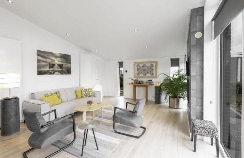 Wemeldinge House | Chalet in Zeeland with Garden and Fireplace