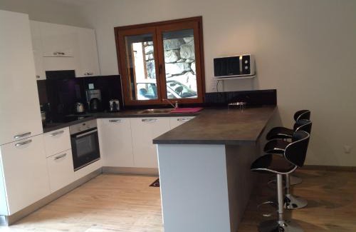 Saint-Etienne-de-Tinee Apartment | CHALET INDIVIDUEL TRES ENSOLEILLE AU CALME VUE IMPRENABLE