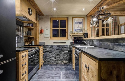 Courchevel Ski Chalet | Chalet Jacques - Courchevel 1550